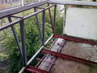 Остекление и вынос балкона по полу
