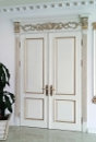 Двери из массива покраска по RAL + золотая патина