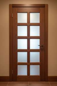 деревянные межкомнатные двери из массива Ясеня