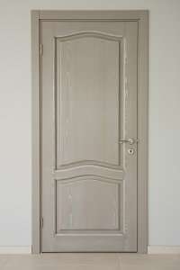 Деревянные межкомнатные двери из массива Ясеня (RAL+патина)