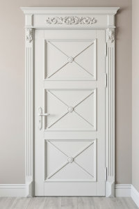 Белые деревянные двери